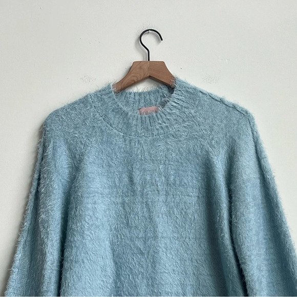 Show Me Your MUMU Women XS Vienna Sweater Frosty Blue Knit Shaggy Furry Winter - Picture 6 of 14